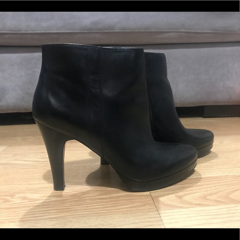 Nine West Ankle Heel Booties